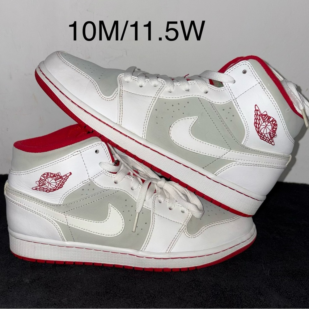 Air Jordan 1 Mid Hare 2015 Size 10 Men’s Pre Owned
